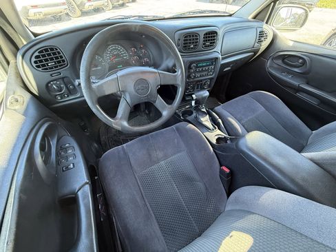 Used 2008 Chevrolet TrailBlazer LT w/ Sun And Sound Package image 14