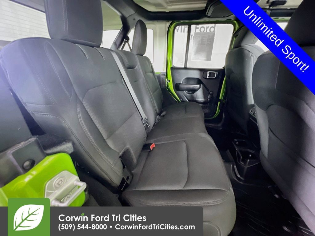 Used 2018 Jeep Wrangler Unlimited Sport AWD/4WD image 16
