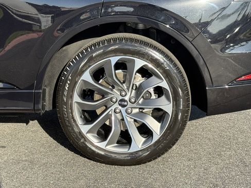 Used 2023 Lincoln Aviator Grand Touring w/ Elements Package Plus image 11