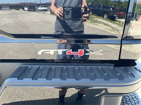 New 2025 GMC Sierra 2500 AT4X image 33