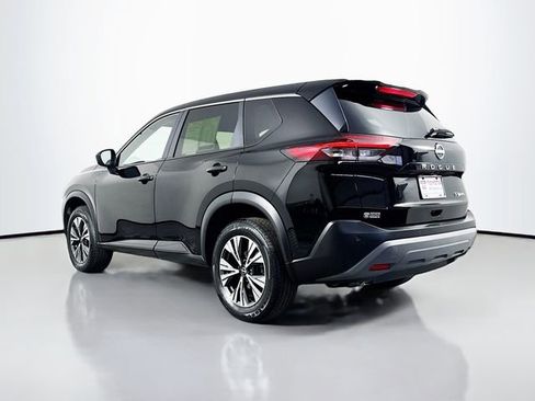 Used 2023 Nissan Rogue SV image 6