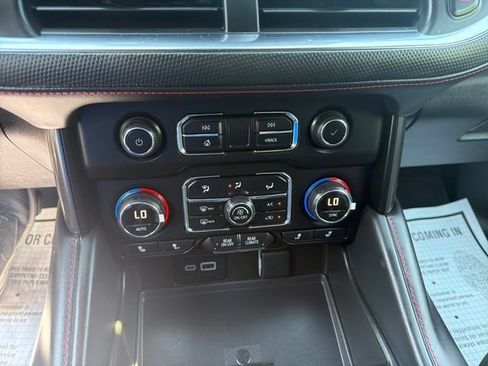 Used 2024 Chevrolet Suburban RST w/ Luxury Package AWD/4WD image 19