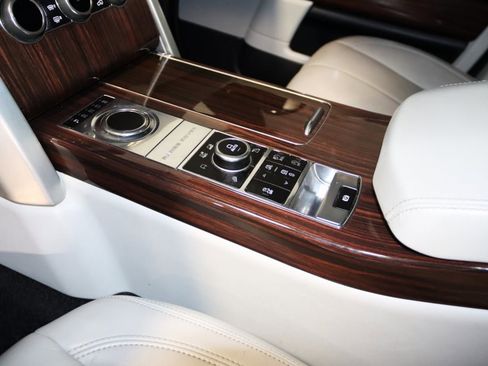 Used 2015 Land Rover Range Rover image 39