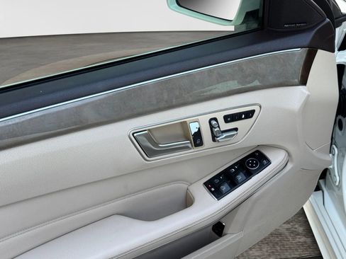 Used 2014 Mercedes-Benz E 350 Sedan image 9