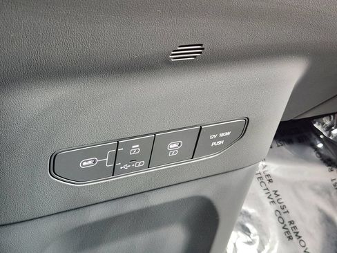 Certified 2024 Kia EV9 Land AWD/4WD image 31