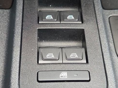 Used 2022 Ford Bronco Badlands image 35