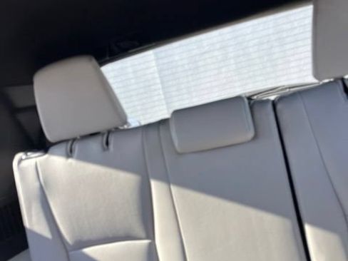 Used 2024 Toyota Grand Highlander AWD Hybrid image 9