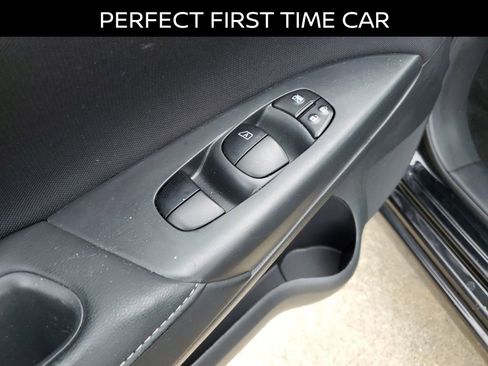 Used 2017 Nissan Sentra SV image 15