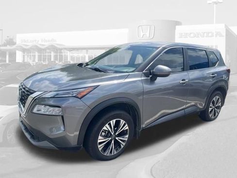 Used 2023 Nissan Rogue SV image 9