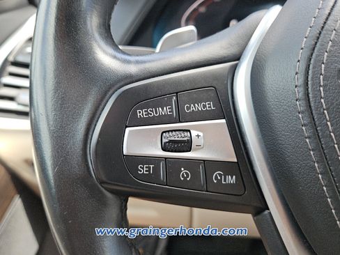 Used 2019 BMW X5 xDrive40i w/ Convenience Package AWD/4WD image 19