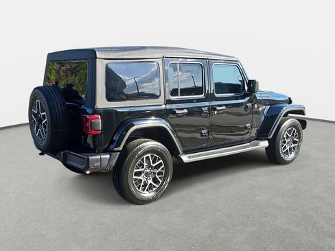 New 2026 Jeep Wrangler Sahara image 5