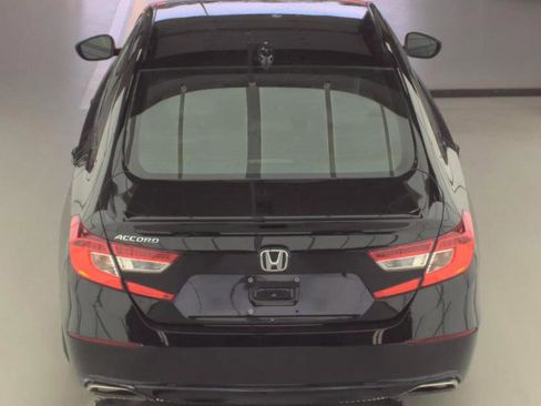 Used 2022 Honda Accord Sport image 5