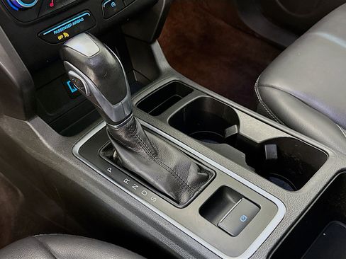 Used 2019 Ford Escape SEL image 25