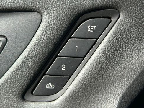 Used 2019 Buick Envision Essence image 24