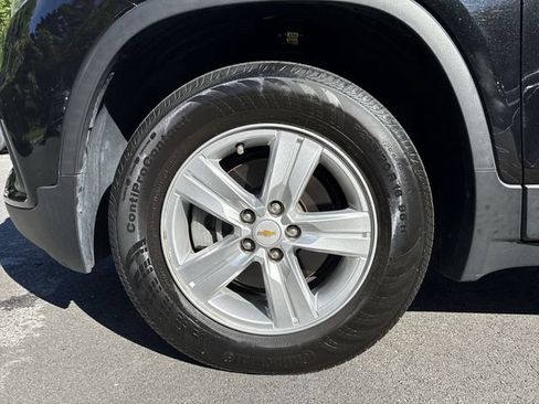 Used 2019 Chevrolet Trax LT w/ LT Convenience Package AWD/4WD image 10