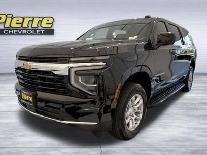 New 2026 Chevrolet Suburban LS w/ Max Trailering Package