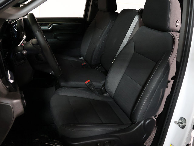Used 2025 Chevrolet Silverado 1500 LT AWD/4WD image 4