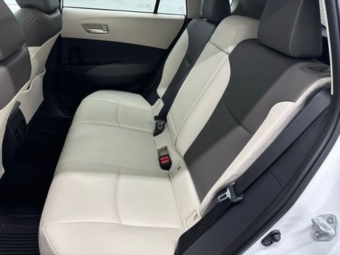 Used 2023 Toyota Corolla Cross XLE w/ Convenience Package AWD/4WD image 13