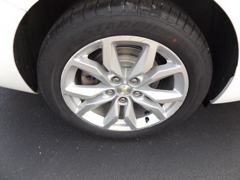 Used 2017 Chevrolet Impala LT image 30