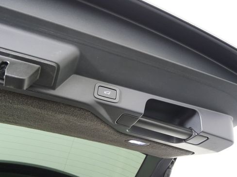 Used 2022 Land Rover Range Rover Sport HSE Silver Edition image 19