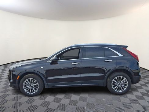 Used 2024 Cadillac XT4 Premium Luxury AWD/4WD image 4
