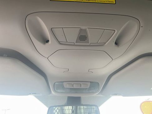 Used 2021 Ford Transit Connect XLT FWD image 17