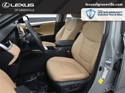 Used 2023 Toyota RAV4 XLE Premium image 24