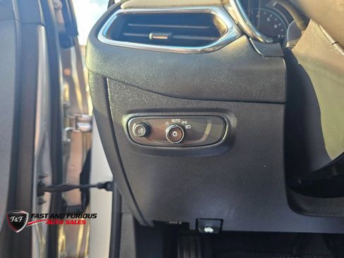 Used 2022 Chevrolet Equinox LT w/ LPO, Floor Liner Package AWD/4WD image 33