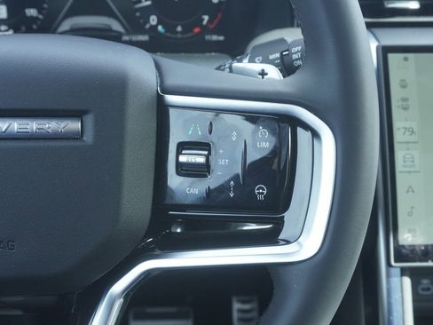 Used 2025 Land Rover Discovery Sport Dynamic SE image 13