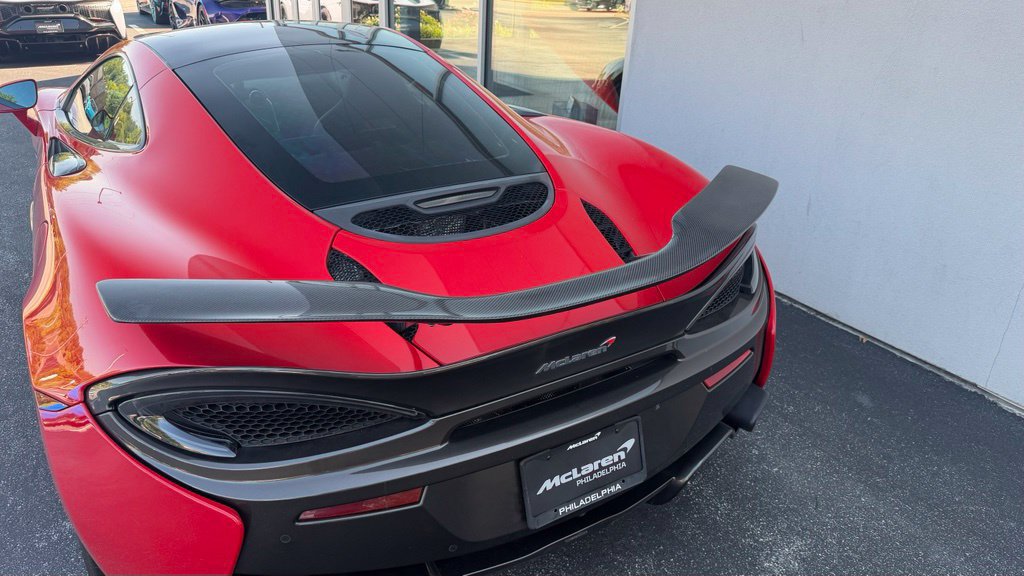 Used 2017 McLaren 570S RWD image 11