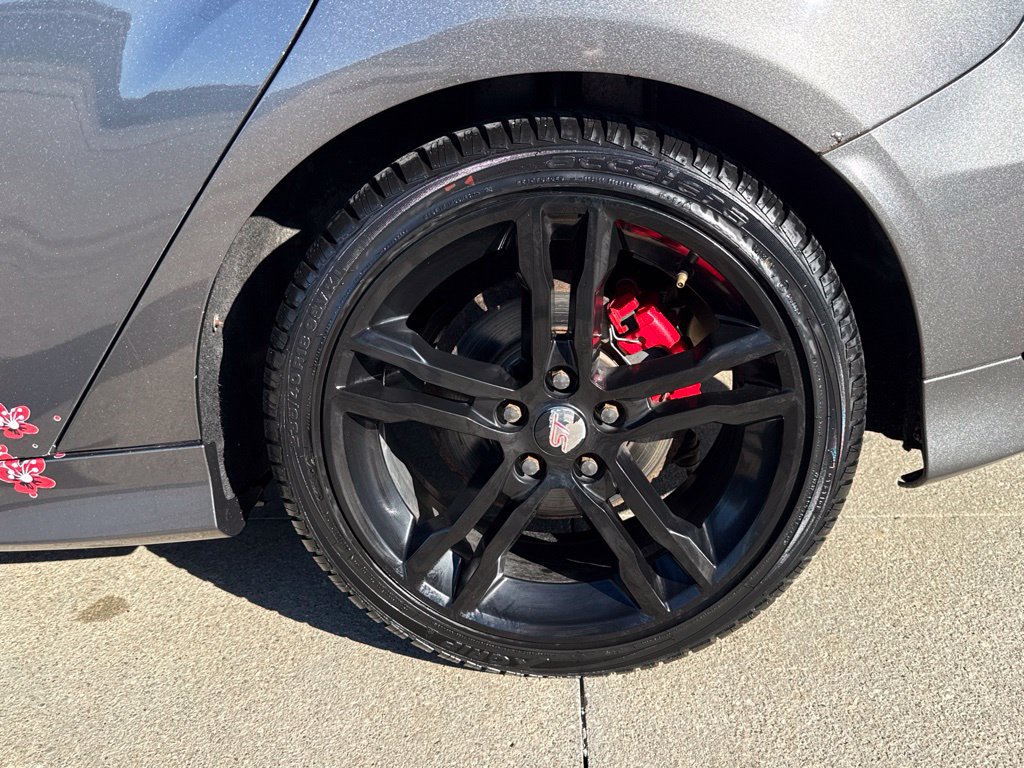 Used 2017 Ford Focus ST w/ Equipment Group 402A FWD image 58