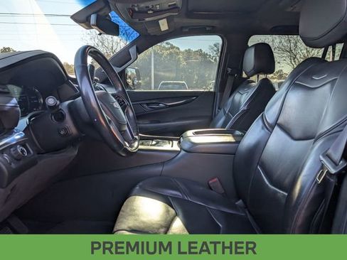 Used 2020 Cadillac Escalade ESV Platinum RWD image 14