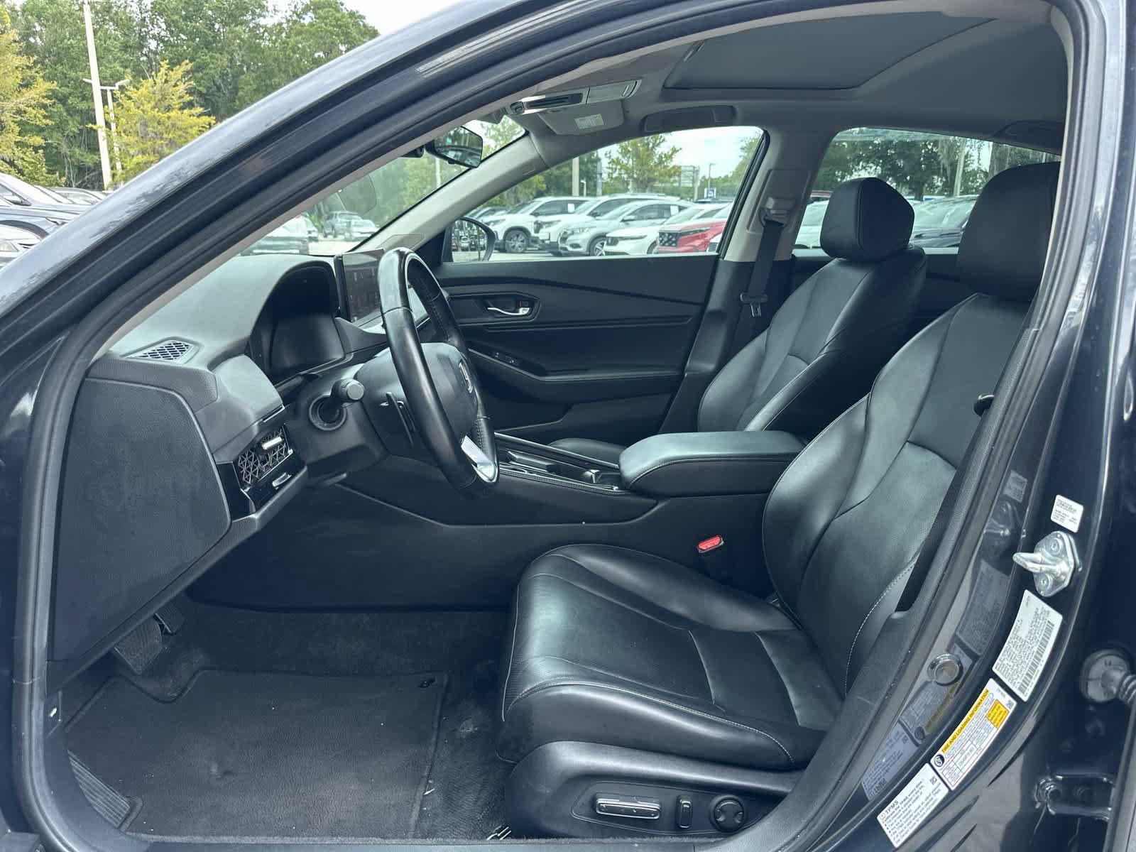Used 2023 Honda Accord Touring image 13