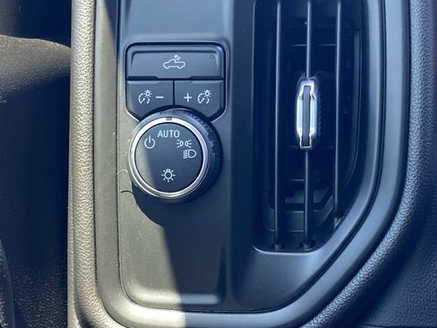 Used 2022 Chevrolet Silverado 1500 Custom w/ LPO, Dark Essentials Package RWD image 12