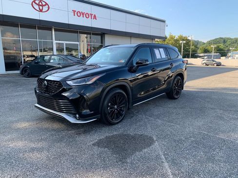 Used 2026 Toyota Highlander XSE AWD/4WD image 1