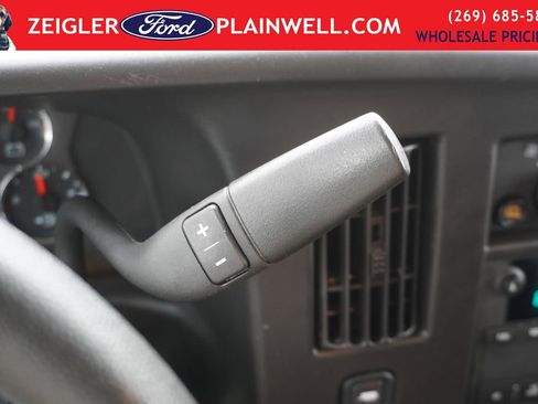 Used 2024 Chevrolet Express 2500 w/ Driver Convenience Package RWD image 21