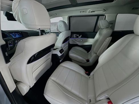 New 2026 Mercedes-Benz GLS 450 4MATIC image 25