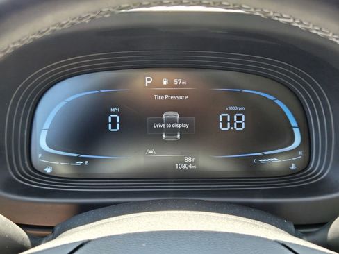 Certified 2023 Hyundai Venue SEL FWD image 25