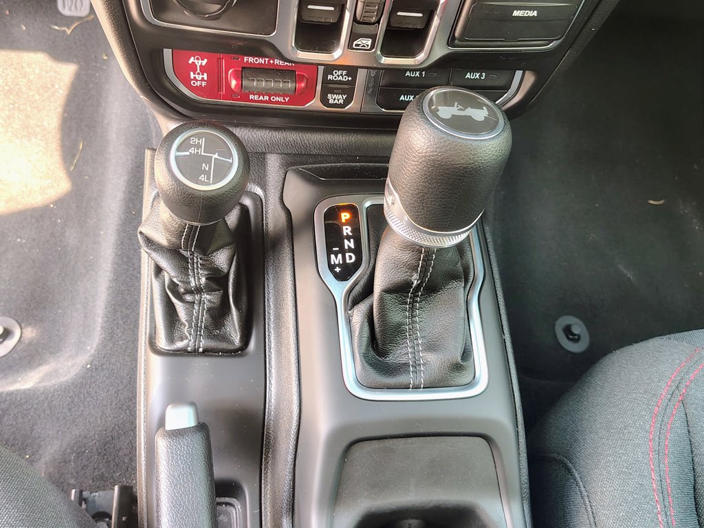 Used 2026 Jeep Wrangler Unlimited Rubicon AWD/4WD image 25