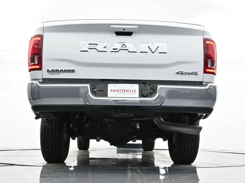 New 2025 RAM 2500 Laramie image 32