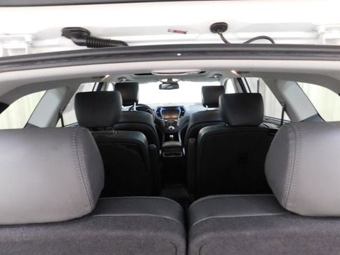 Used 2017 Hyundai Santa Fe Limited image 11