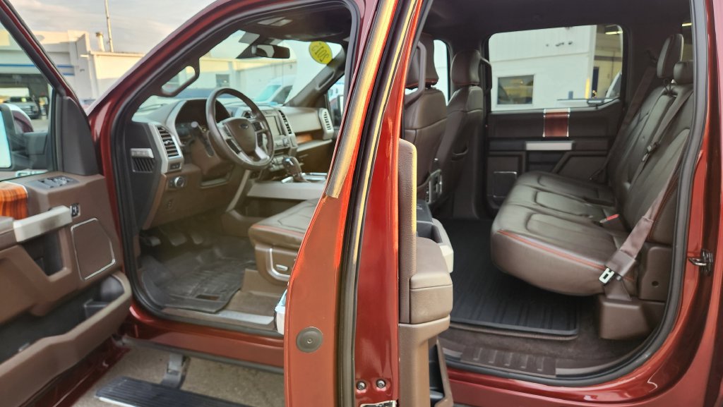 Used 2015 Ford F150 King Ranch w/ Equipment Group 601A Luxury AWD/4WD image 13