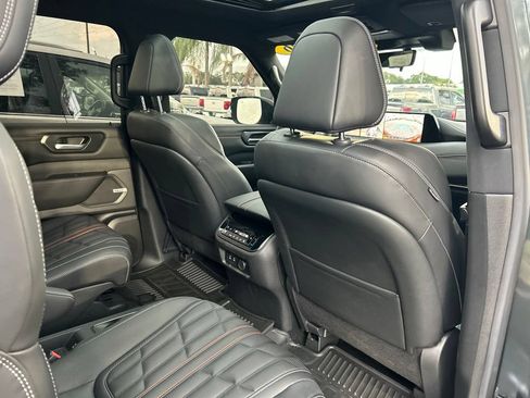 Used 2026 Nissan Armada PRO-4X AWD/4WD image 47