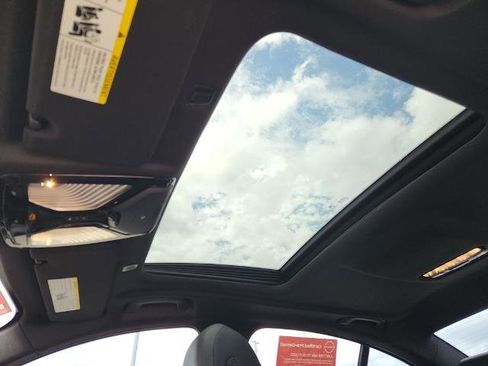 Used 2018 BMW 540i image 16