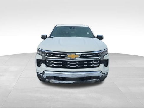 Used 2022 Chevrolet Silverado 1500 LTZ w/ LTZ Premium Package image 11