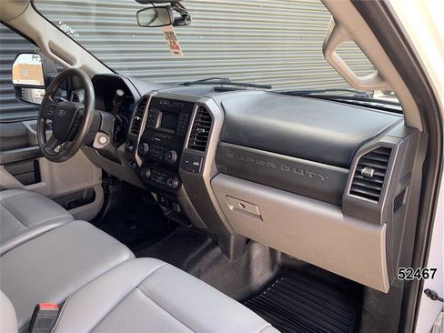 Used 2020 Ford F350 XL w/ Power Equipment Group image 27