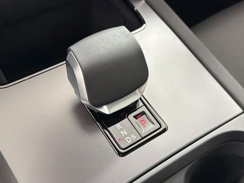 New 2026 Land Rover Discovery Sport Landmark AWD/4WD image 16