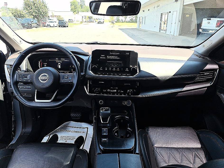 Certified 2021 Nissan Rogue Platinum FWD image 19