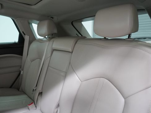 Used 2015 Cadillac SRX Luxury w/ Driver Awareness Package FWD image 5