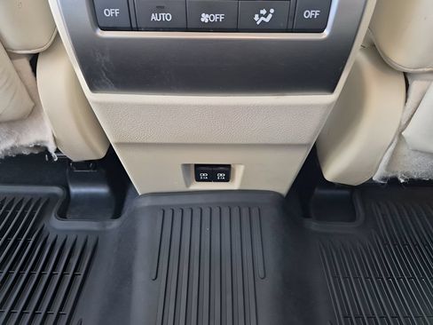 Used 2023 Lexus GX 460 Luxury w/ Sport Design Package AWD/4WD image 25